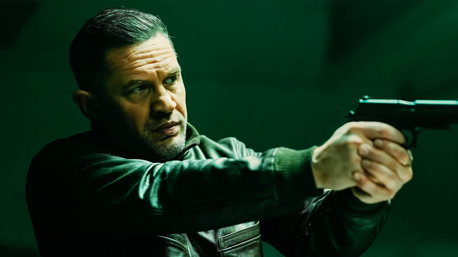 Tom Hardy as Harry Da Souza (Image via Paramount)